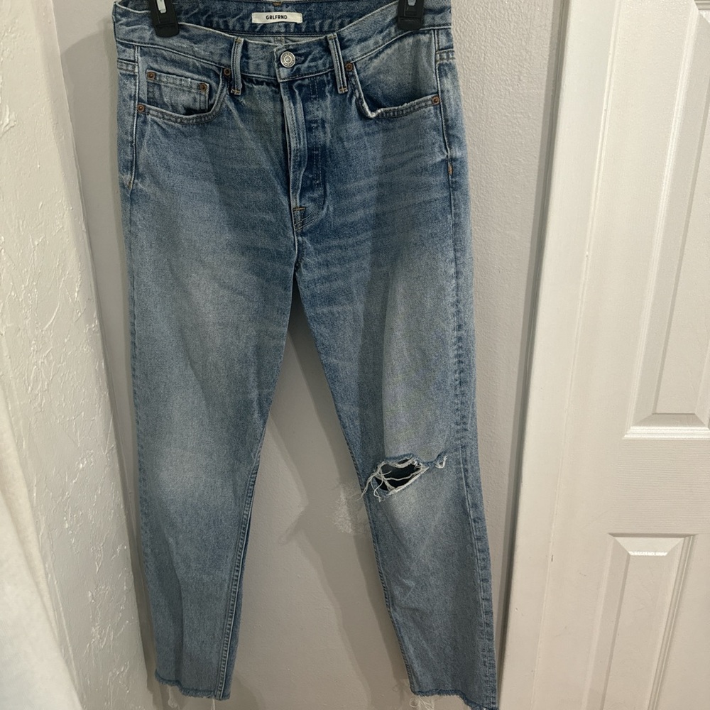 GRLFRND Blue Boyfriend Jeans with Distressed Knee and Classic Denim Style
